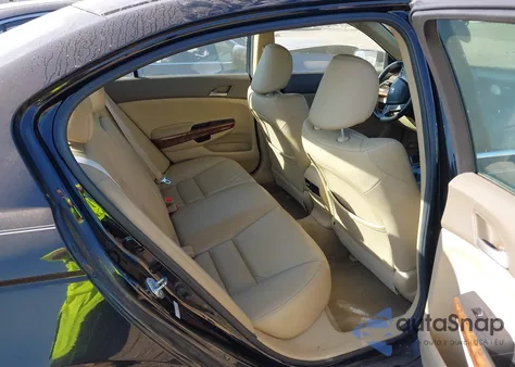 2010 Honda Accord 2.4 Ex-L из США, поврежденный, VIN 1HGCP2F80AA064439